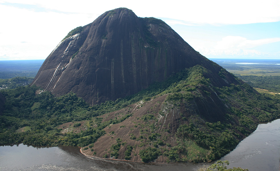 Cerros de Mavecure