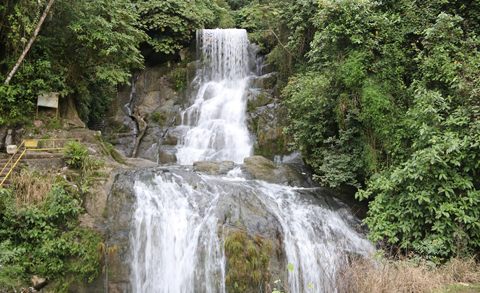 Cascada La Azufrada